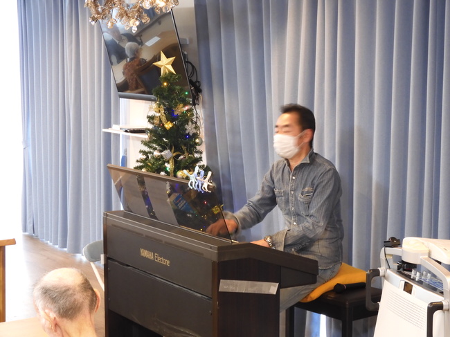 エレクトーン演奏会を開催しました